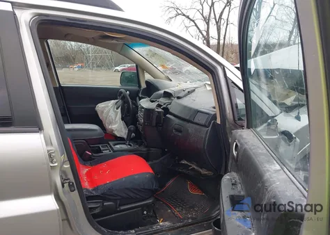 2011 Mitsubishi Endeavor z USA, uszkodzony, nr VIN 4A4JN2AS2BE035235